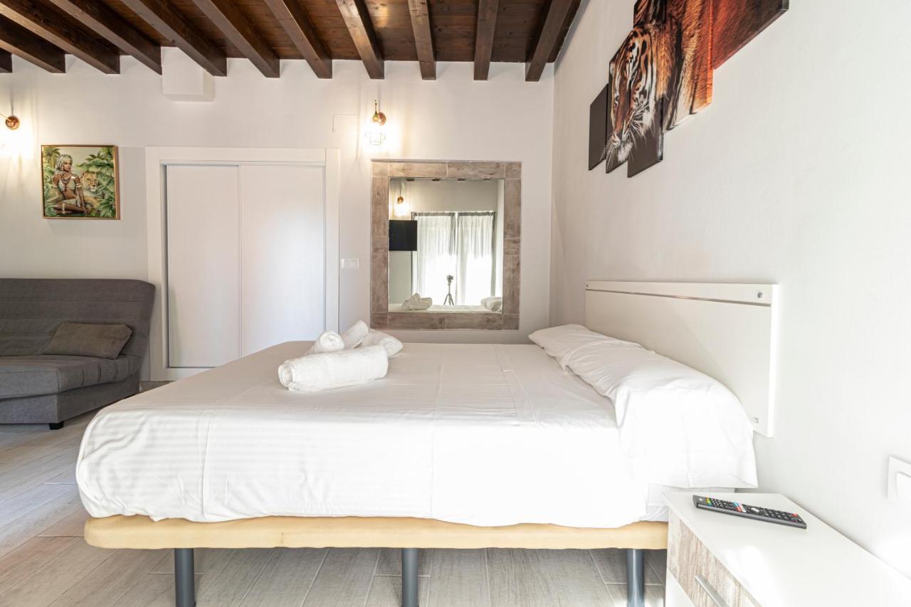 Allo Apartments Plateros Centro Jacuzzi Comunitario 헤레스 외부 사진